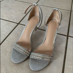 Kelly & Katie silver/glitter high heels